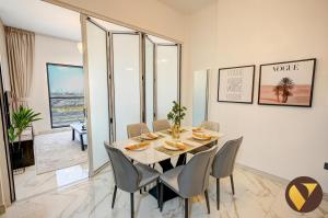Vogue Vacation Homes, Dubai International City Olivz by Danube near Dragon Mart, One Bedroom Apartment with Balcony and City View, Access toAmenities