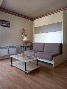 Studio à 300 m des plages