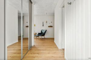 Nyt Sommerhus Ved Strand Og Plantage Nær Rørvig