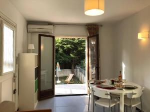 SR550-006 Appt Studio mezzanine 4 personnes ST RAPHAEL