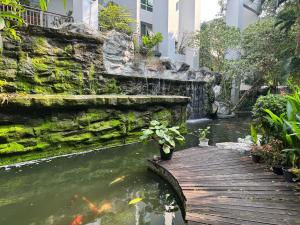 Modern 1BR in Central Bangkok 18