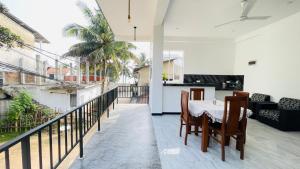 Driftwood Villa Unawatuna