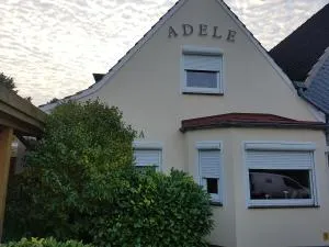 Haus Adele - Laboe