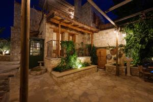 Elinn Traditional Suites - Kissos