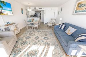 Amazing Beachfront 1Bedroom at Bay Watch with Pool