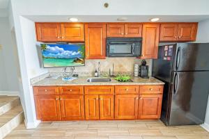 New Remodeled Oceanfront, Beach Cove Direct Views