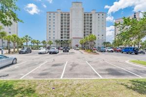 Newly Added, Barefoot Yacht Club, Saltwater Pools!