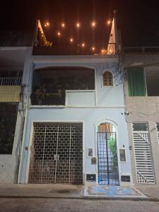 Apartamento beira-mar com piscina privativa