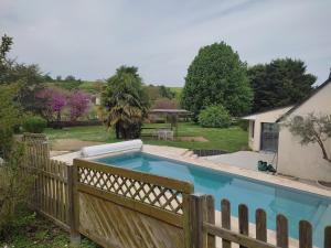 Grande maison familiale avec piscine chauffée