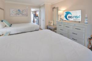 Oceanfront 1BR - New, Heated Pools at Coral Beach