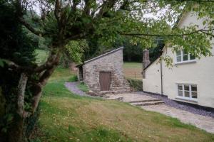 Holwell Farmhouse