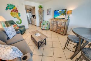 King Honeymoon, Beautiful Views, Bluewater, Pools!