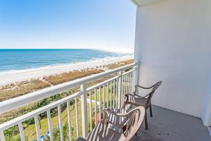 Direct Oceanfront Amazing Views In Camelot Resort!