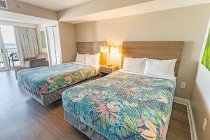 Direct Oceanfront Amazing Views In Camelot Resort!