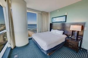 New HIGH 2BR 20th FLOOR, Direct Oceanfront, Pools!