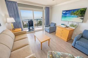 3BR New at Paradise Resort,King Suite,Pools,Views!