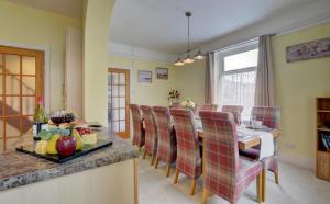 5 Bed in Lynton oc-clif10