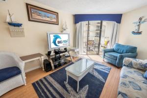 2 Bedroom Ocean Views, Pools, Sands, Ocean Annies!