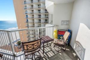 2 Bedroom Ocean Views, Pools, Sands, Ocean Annies!