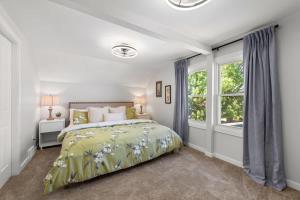 Renovated and Professionally Designed 3Bed Home