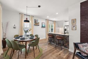 Renovated and Professionally Designed 3Bed Home