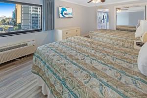 1BR Direct Oceanfront Views at Palms - Nice Pools!