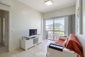 Apto c Churrasq. em Cond. c Piscina EAF0404