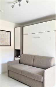 Splendido monolocale moderno - WiFI e AC - Milano Cortina