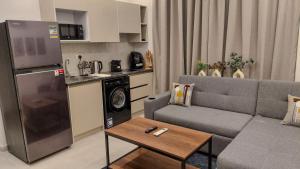 832 . Modern 1BR Apartment Near AUC