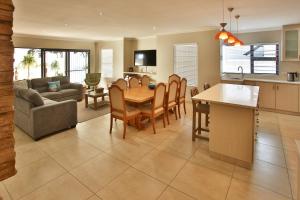 4 On Blue, Langebaan, 6-Sleeper