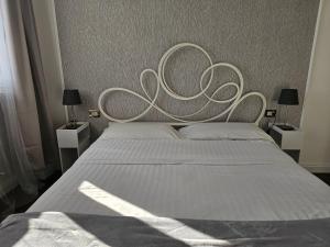 Magenta Galleria Apartment