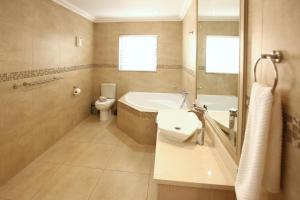 4 On Blue, Langebaan, 6-Sleeper