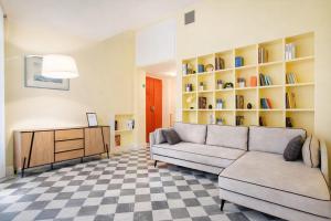 Elegantis Monti Royal Apartment with private terrace