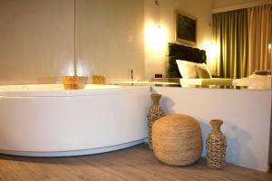 VIP Suite 107 - Castle De Paris