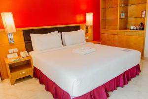 Holiday Inn Dar Es Salaam by IHG