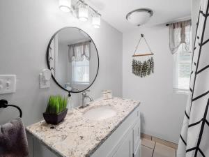 6 Bedroom Entire Duplex for Large Groups
