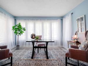 6 Bedroom Entire Duplex for Large Groups