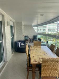 Riviera S Lourenço 3 dormitórios pertíssimo da praia