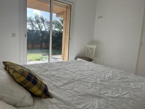 Rez de chaussee de maison, direct plage, grand T4