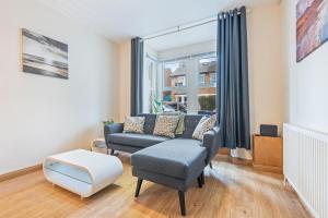 Oxford Cowley city resorts with parking space