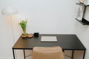 Homely Berlin - Familien & Gruppen, Eigener Eingang, Top Anbindung