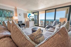 NEW 2BR - Direct Oceanfront in Private Arcadian I