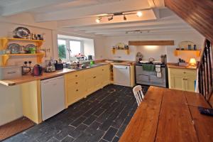 4 Bed in Rosscarbery oc-i508