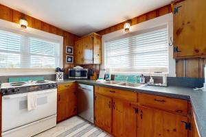 OAI12 Beachside Cottage