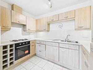 Station Apartment