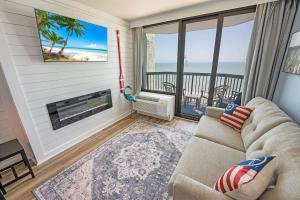 Compass Cove 1BR Direct Oceanfront,Heated Pools!