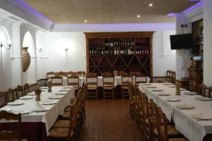 HOTEL DON RAMIRO