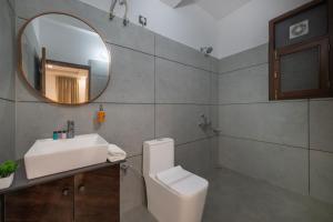 Whispering Woods Homestay Kasauli !!