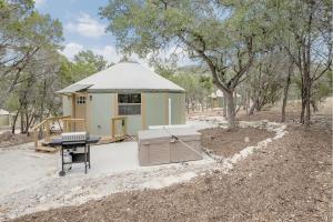 Estelle Luxe-Yurt with private Hot Tub