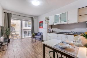 St Julians Studio 301 Near Beach and Paceville